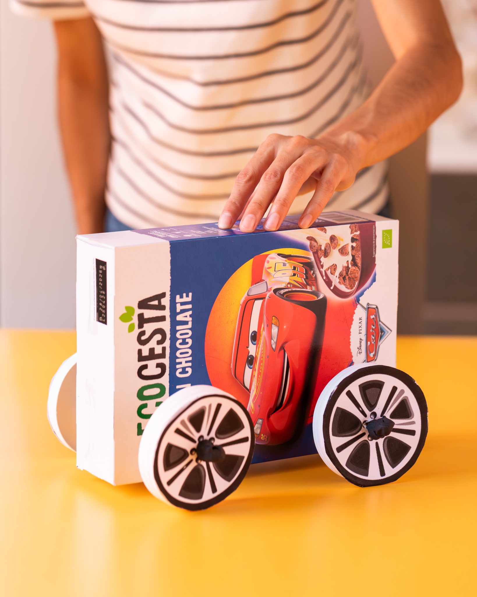 Construye un coche con nuestra caja de cereales